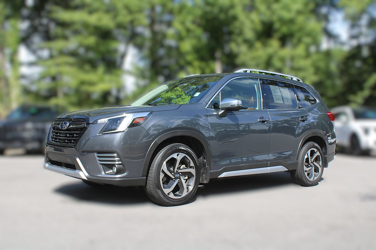 Used 2024 Subaru Forester Touring w/ POP Package 3 AWD/4WD image 3