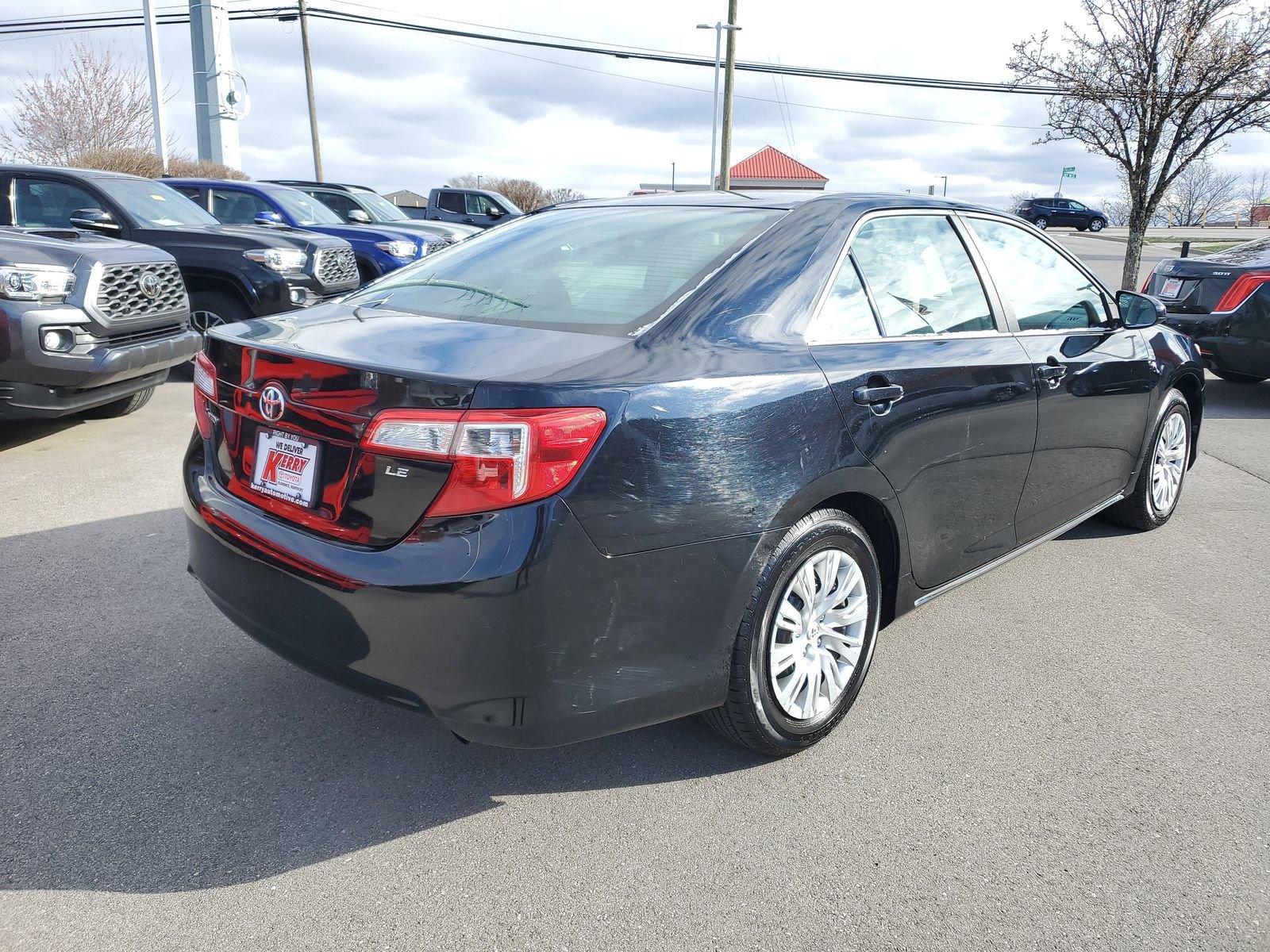 Used 2012 Toyota Camry LE image 4