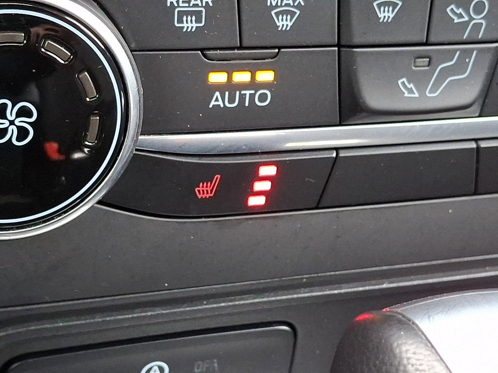 Certified 2022 Ford EcoSport SE w/ SE Convenience Package image 25