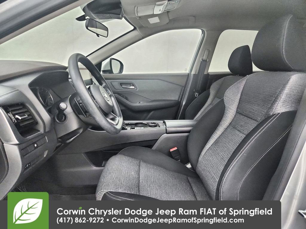 Used 2021 Nissan Rogue SV image 19