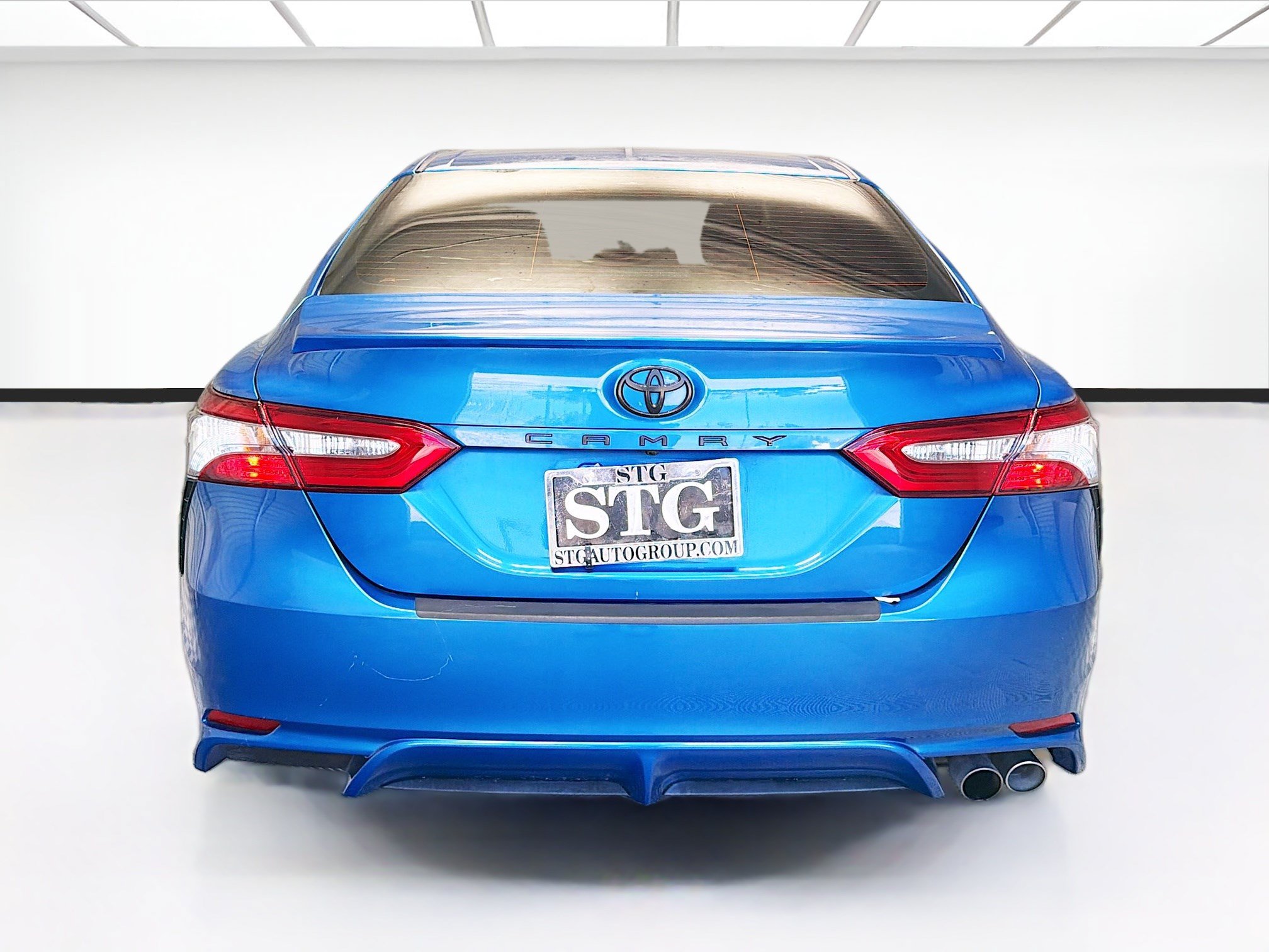 Used 2018 Toyota Camry SE FWD image 5