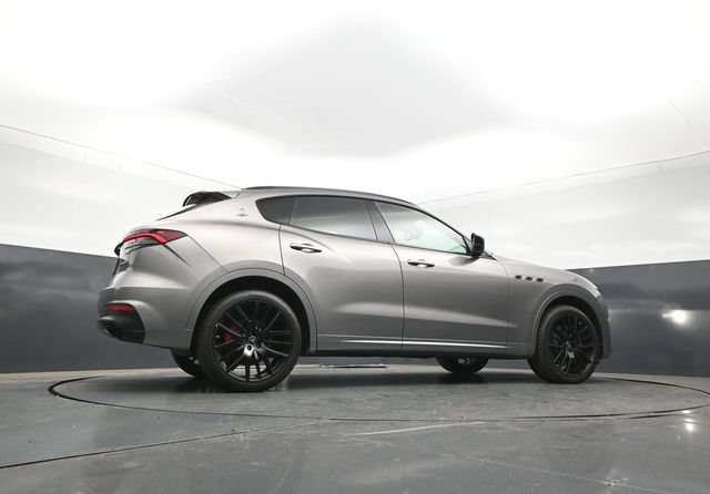 Used 2021 Maserati Levante S AWD/4WD image 29
