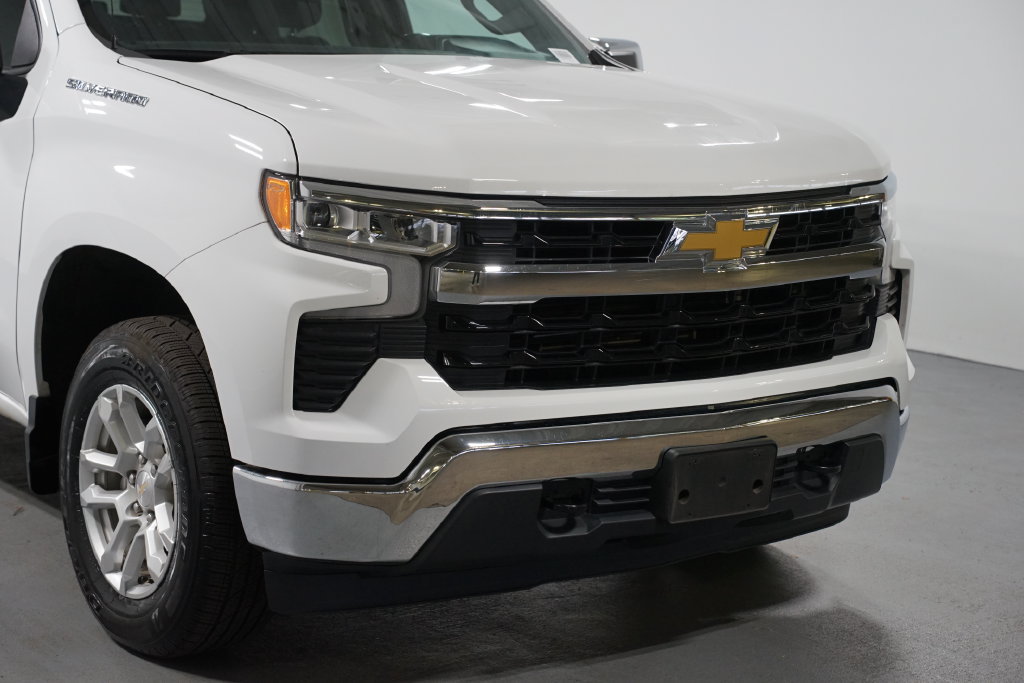 Used 2023 Chevrolet Silverado 1500 LT AWD/4WD image 4