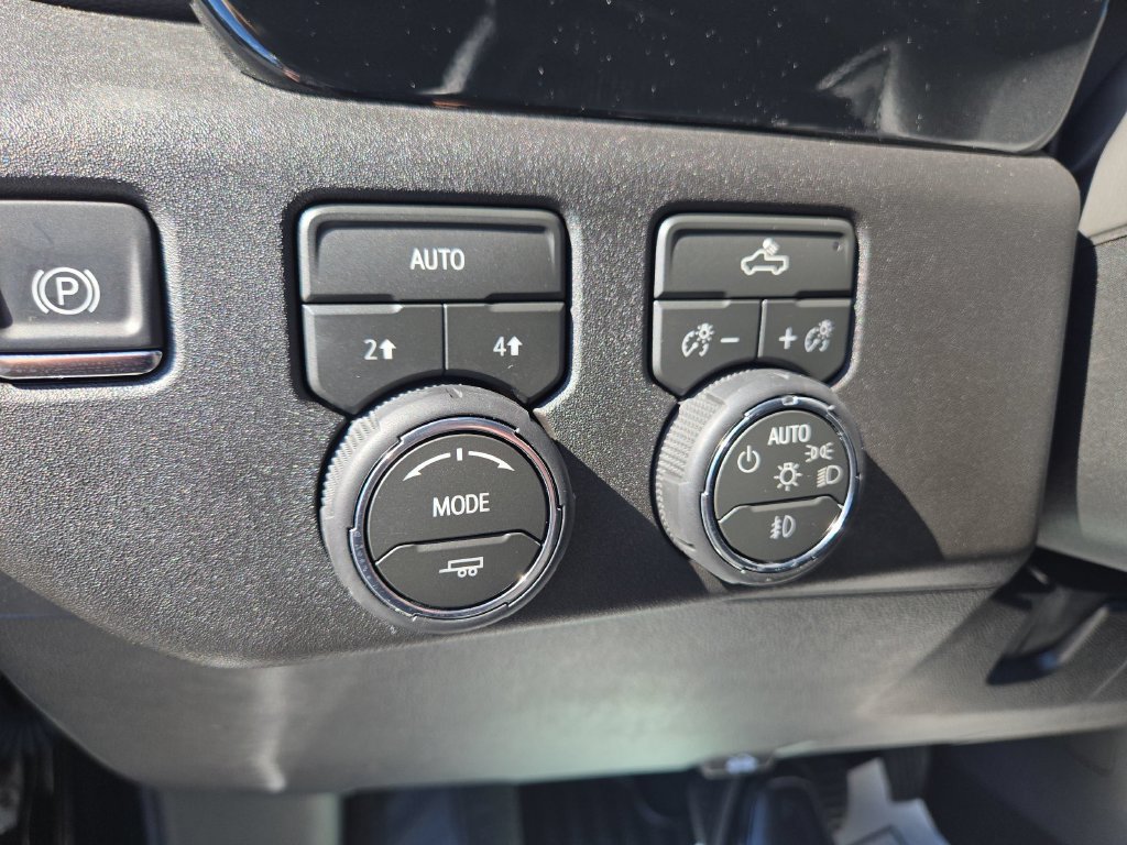 Used 2026 Chevrolet Silverado 1500 RST w/ RST Select Package AWD/4WD image 14