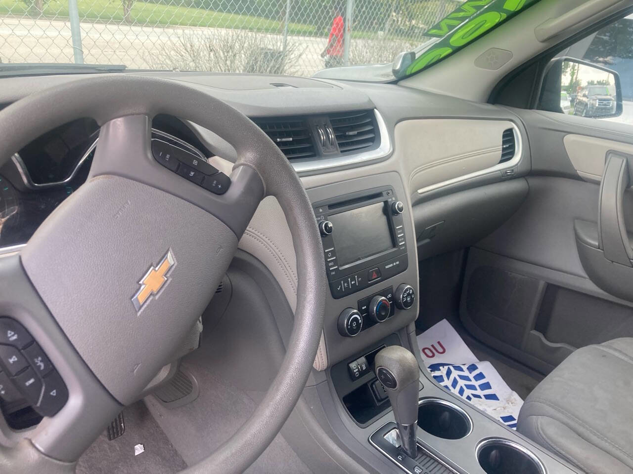 Used 2015 Chevrolet Traverse LS FWD image 10