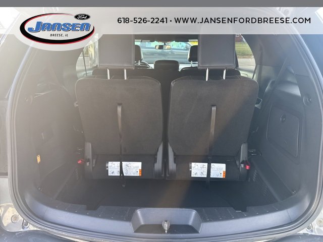 Used 2017 Ford Explorer XLT w/ Equipment Group 202A image 25