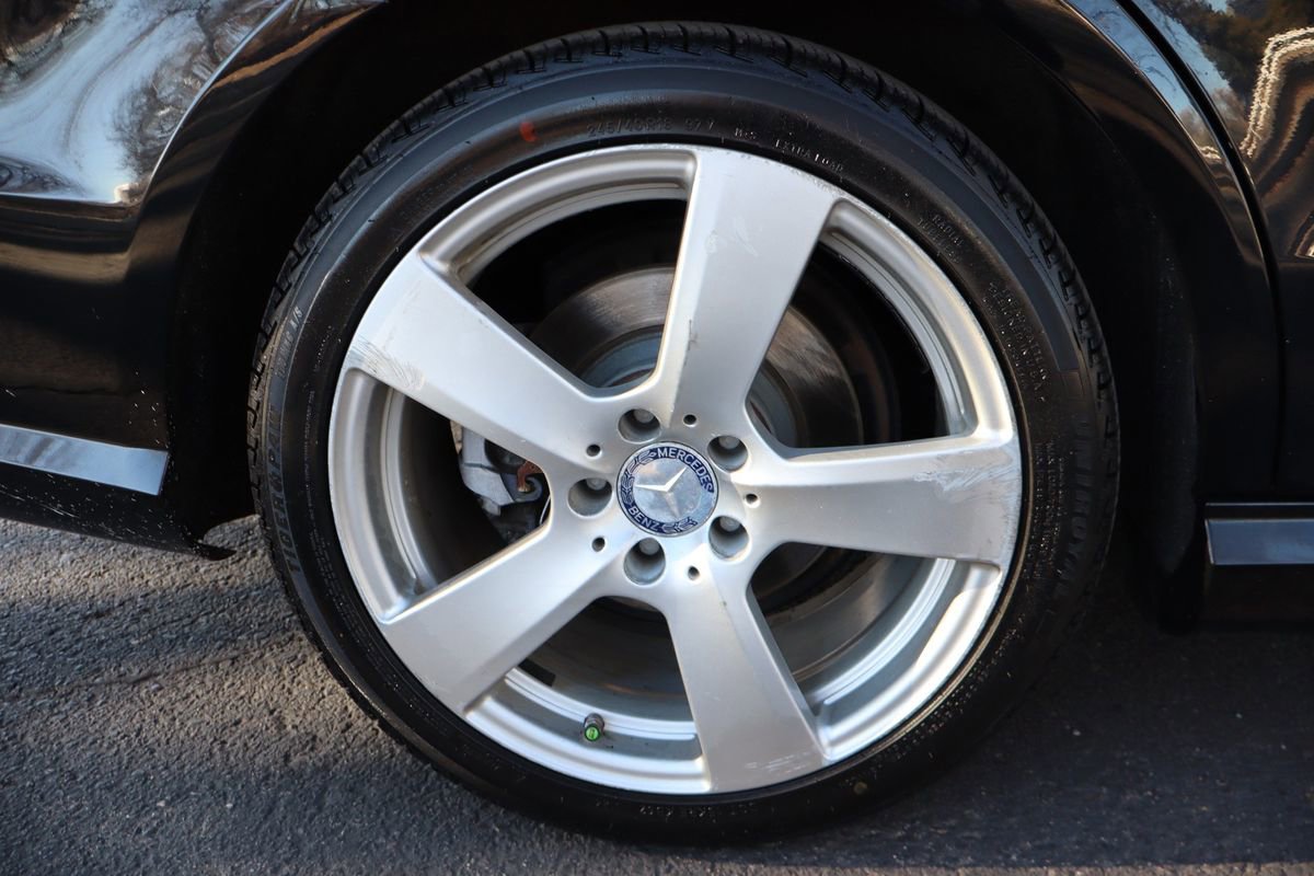 Used 2011 Mercedes-Benz E 350 4MATIC image 43