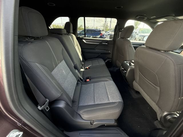 Certified 2025 GMC Acadia Elevation AWD/4WD image 26