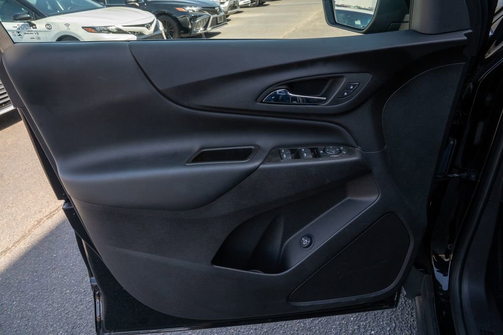 Used 2024 Chevrolet Equinox LT image 12