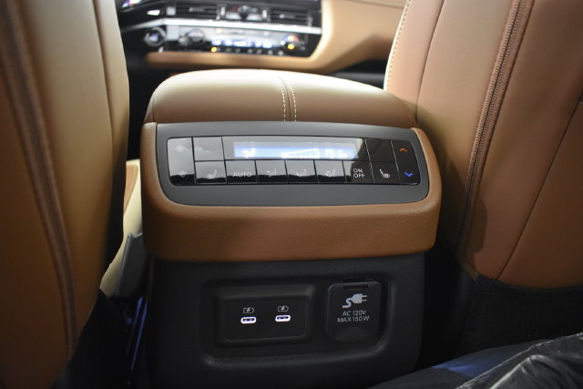 New 2026 Nissan Pathfinder Platinum AWD/4WD image 31