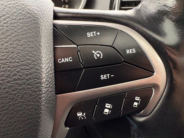 Used 2021 Jeep Grand Cherokee Limited AWD/4WD image 25