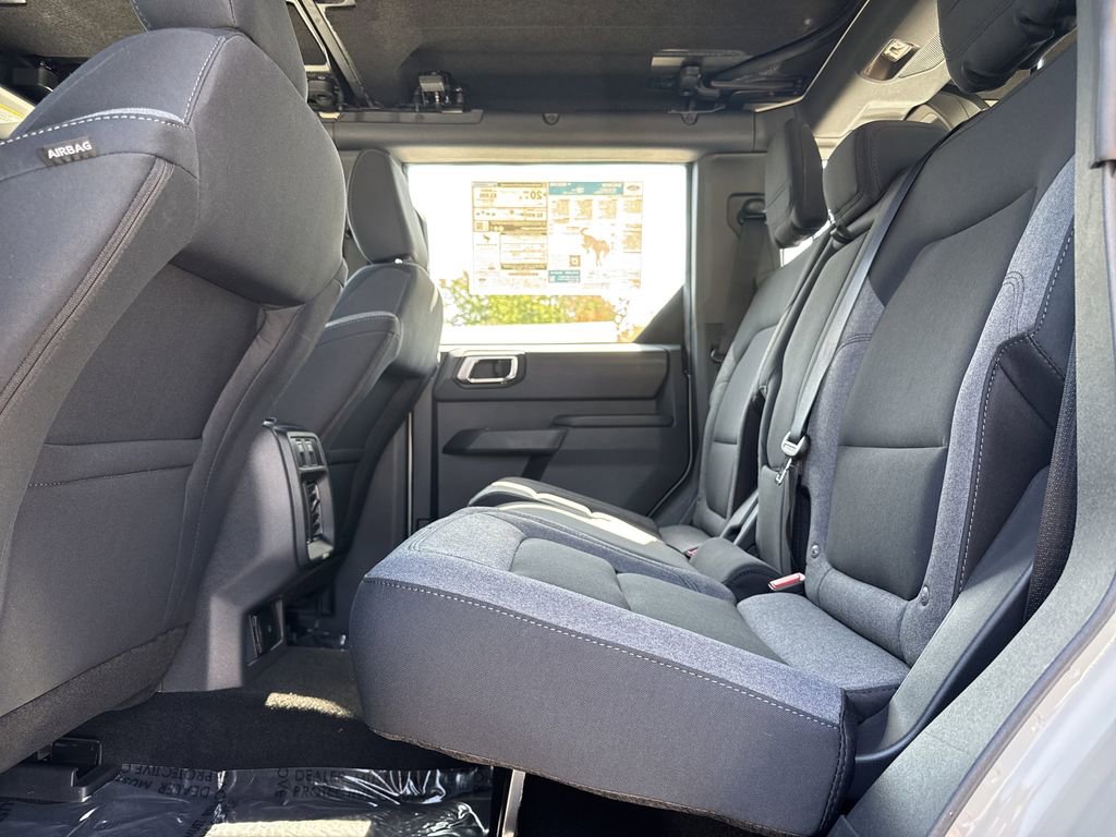 New 2025 Ford Bronco 4-Door image 32