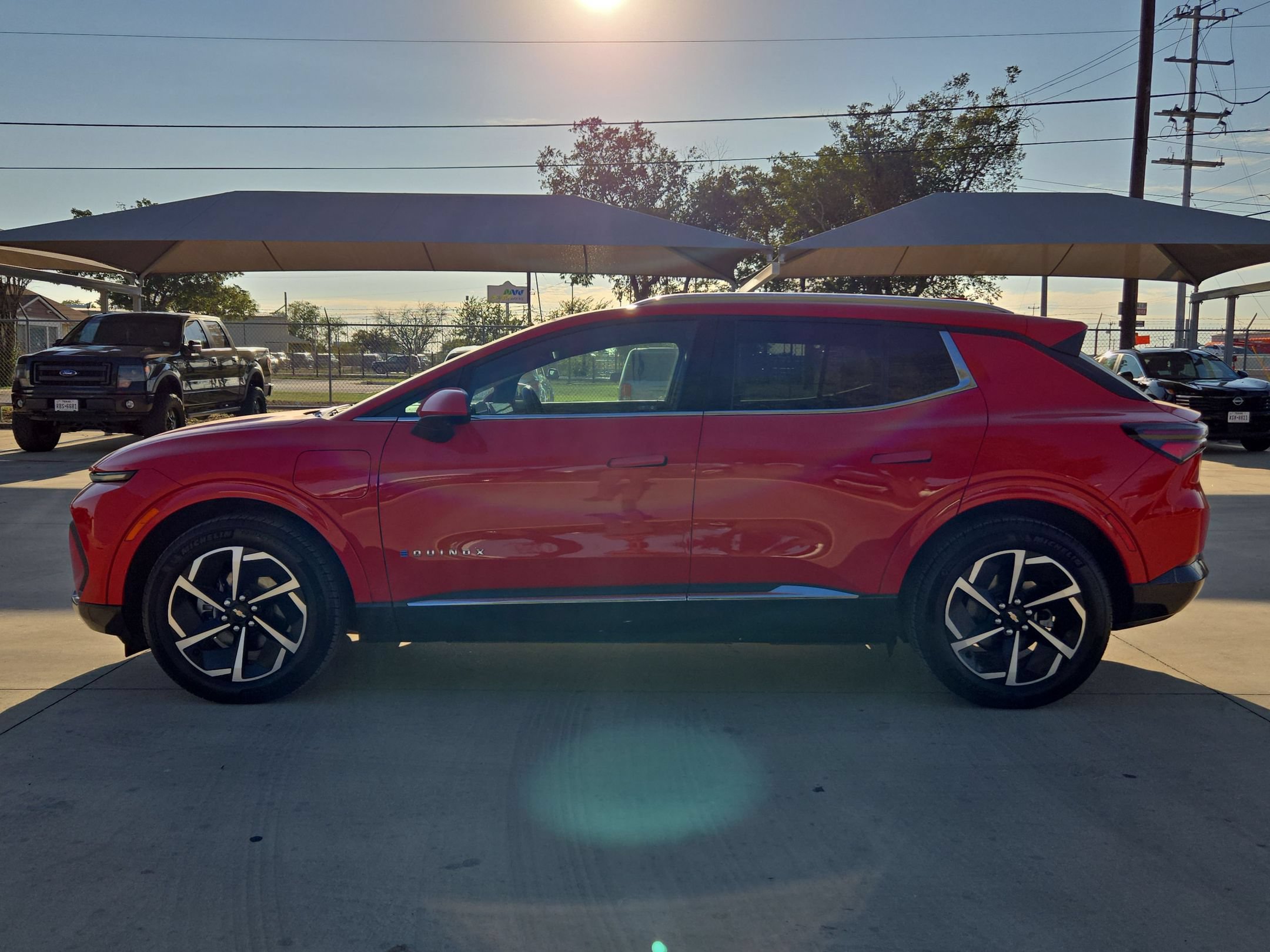 Certified 2024 Chevrolet Equinox EV LT FWD image 6