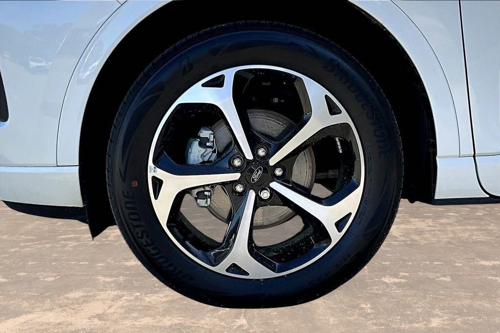 Used 2025 Ford Escape ST-Line Elite w/ Premium Technology Package image 35