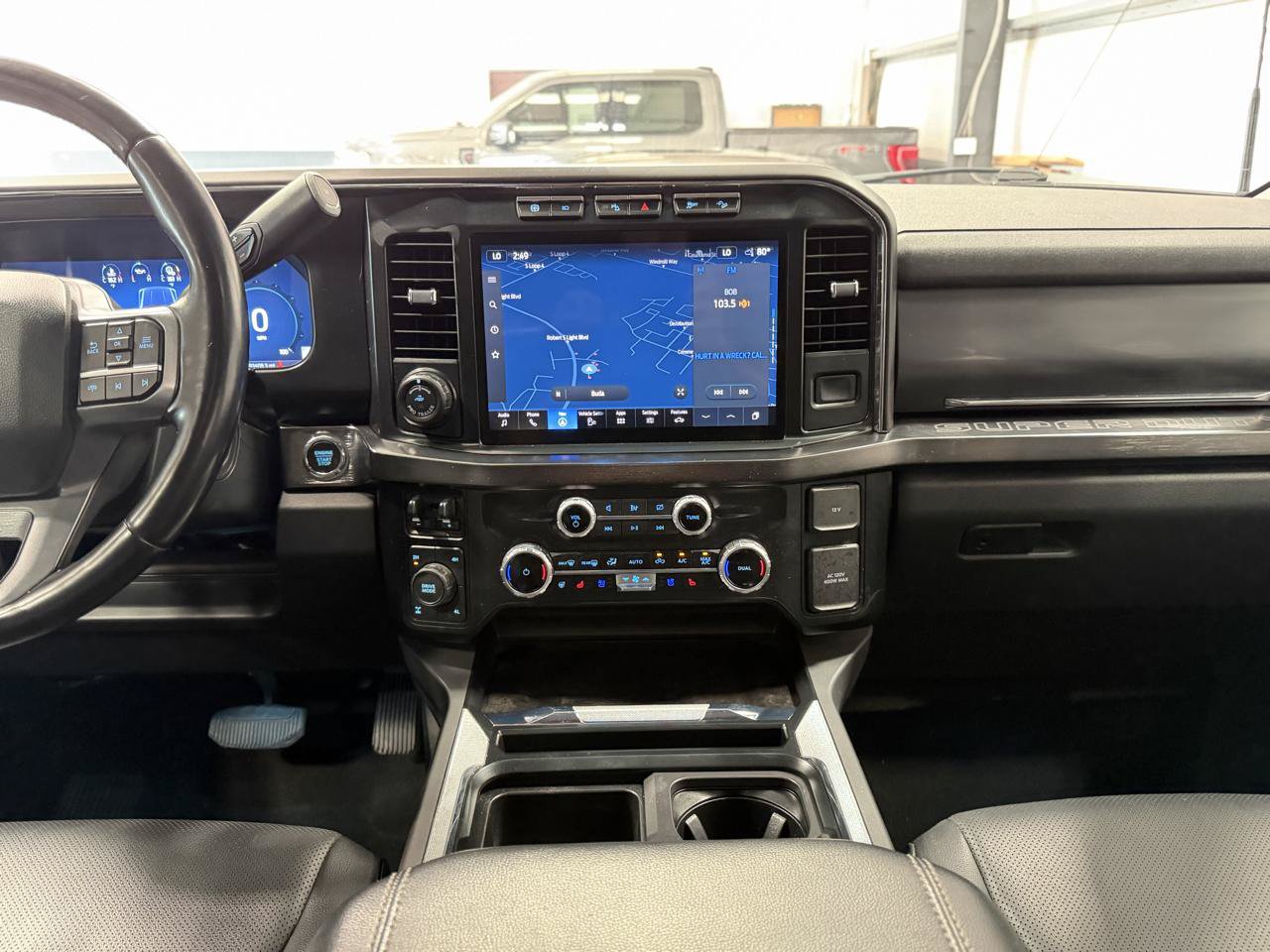 Used 2023 Ford F350 Lariat w/ Lariat Ultimate Package AWD/4WD image 19