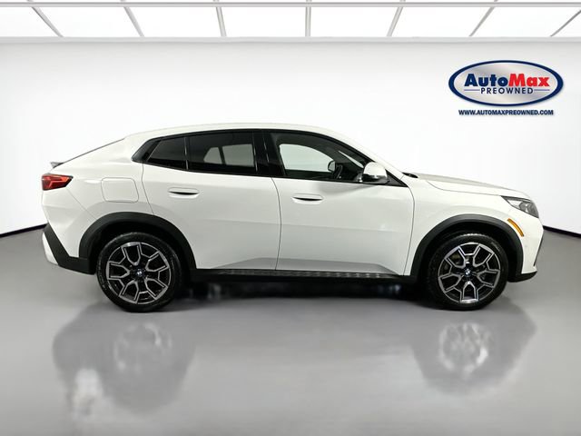 Used 2025 BMW X2 xDrive28i image 10