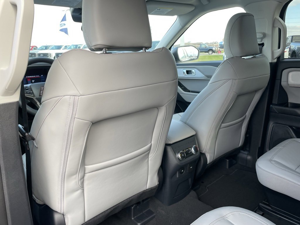 New 2026 Ford Explorer Active image 56