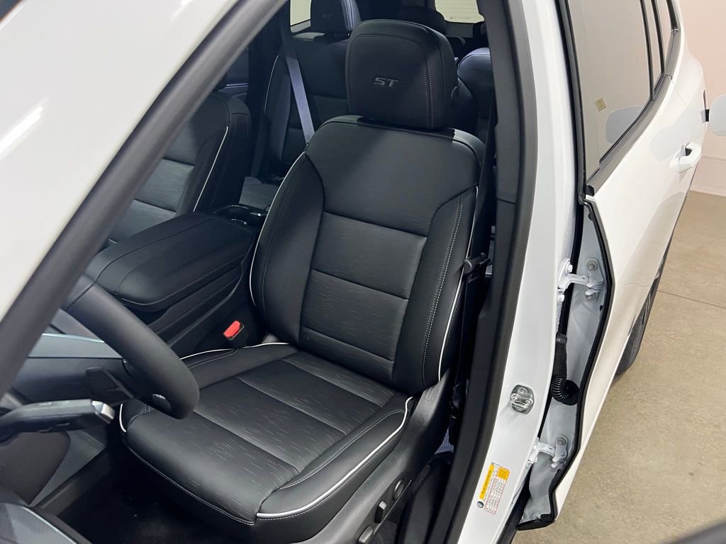 New 2026 Buick Enclave Sport Touring w/ Power Package FWD image 27