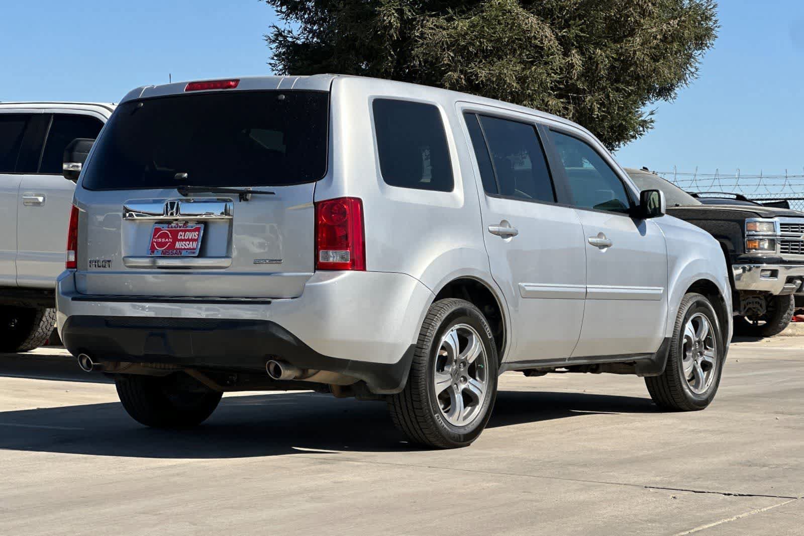 Used 2015 Honda Pilot SE image 3