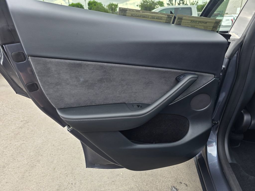 Used 2023 Tesla Model Y Long Range image 20