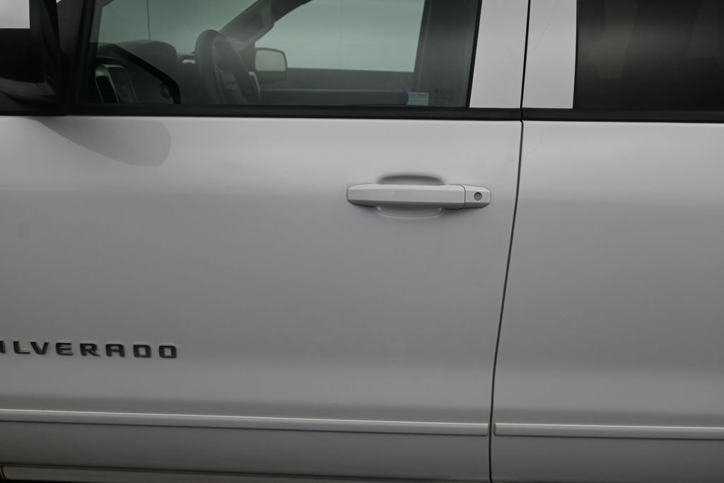 Used 2018 Chevrolet Silverado 1500 LT w/ All Star Edition AWD/4WD image 14