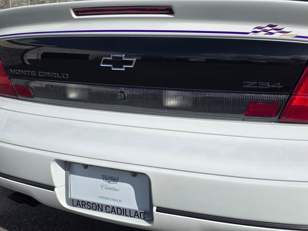 Used 1995 Chevrolet Monte Carlo Z34 FWD image 34