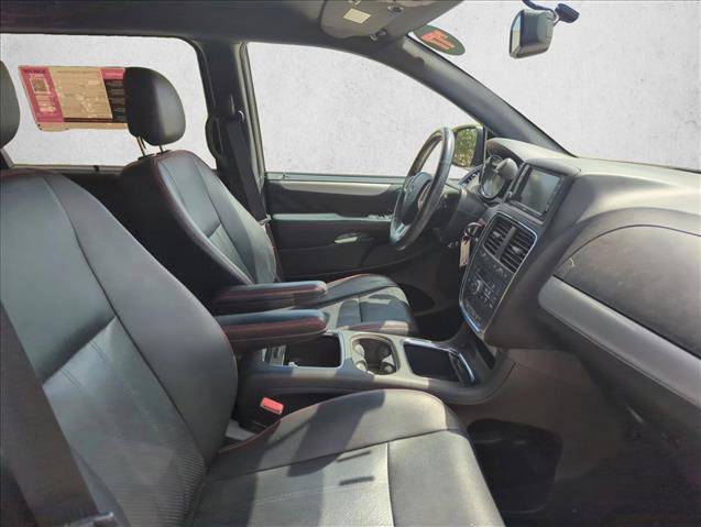 Used 2017 Dodge Grand Caravan GT FWD image 24