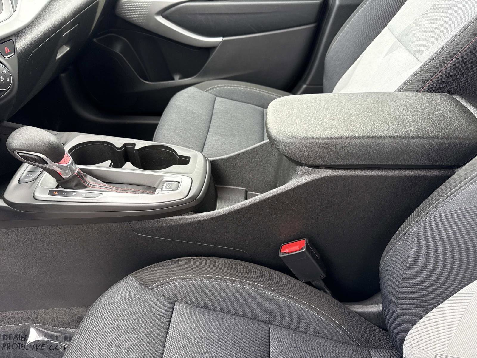 Used 2024 Chevrolet Trax RS w/ Driver Confidence Package image 14