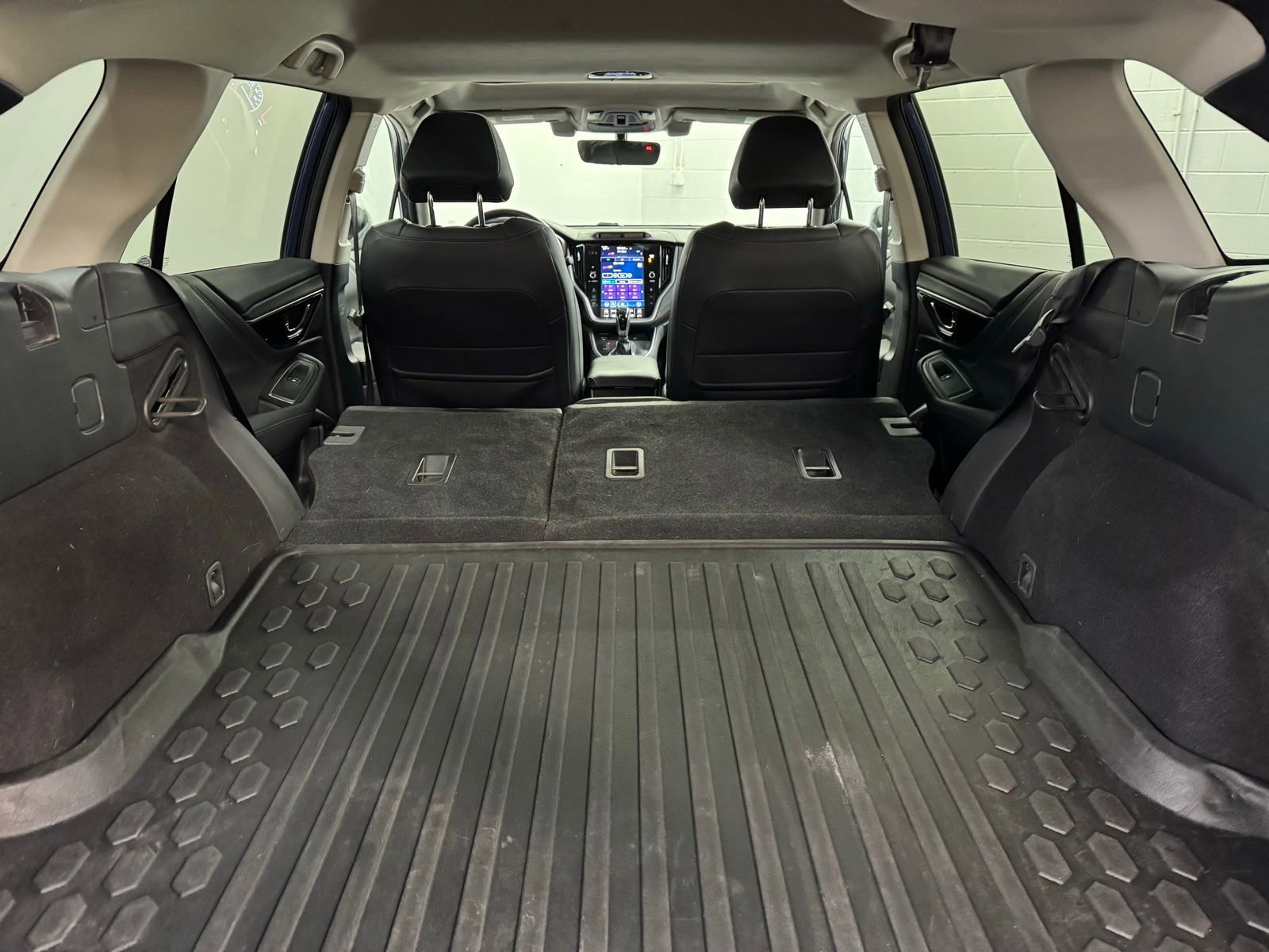 Used 2021 Subaru Outback Limited image 32