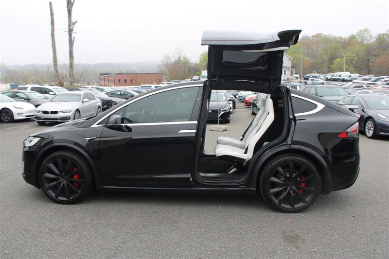 Used 2018 Tesla Model X P100D image 5