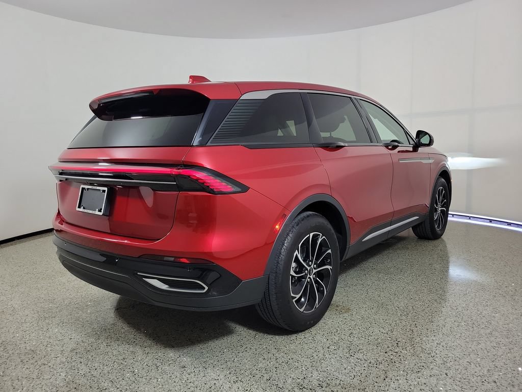 Certified 2025 Lincoln Nautilus Premier AWD/4WD image 4