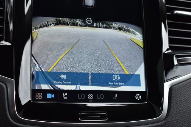 New 2024 Volvo XC90 T8 Plus w/ Protection Package Premier image 32