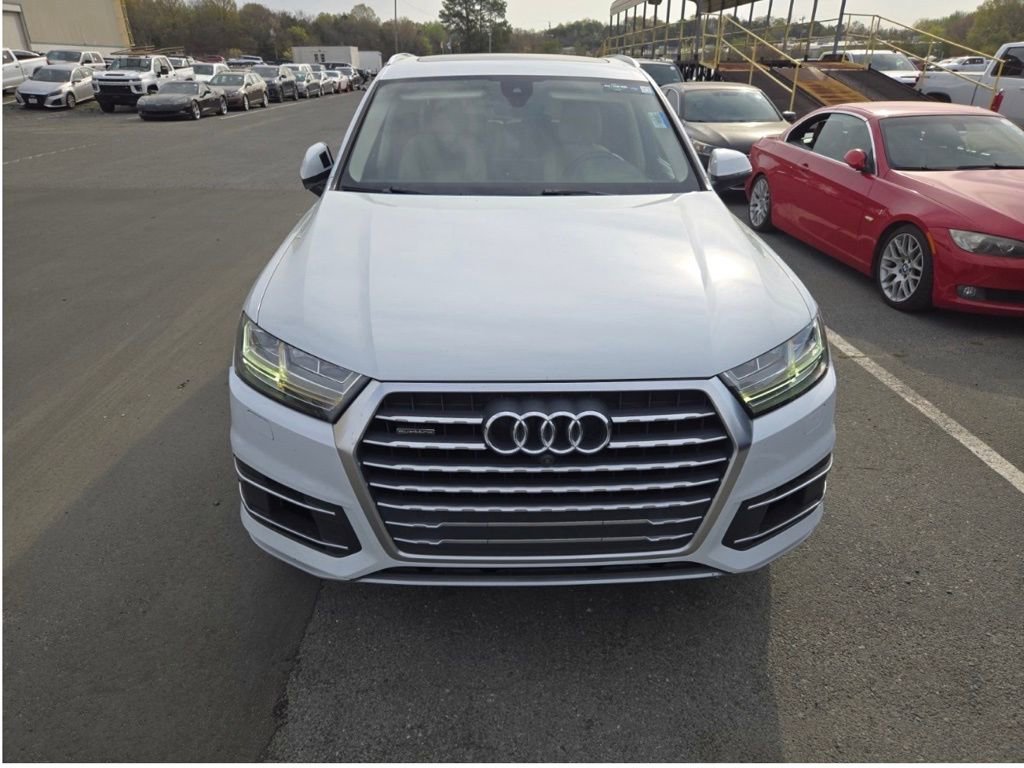 Used 2017 Audi Q7 3.0T Premium Plus image 3