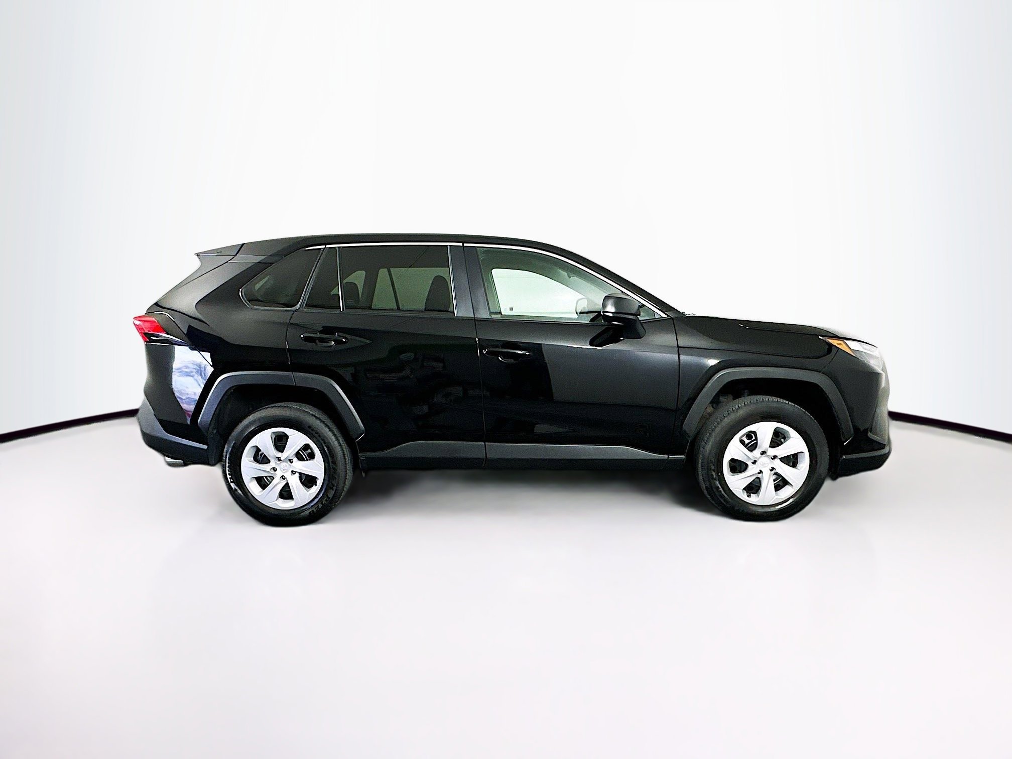 Used 2025 Toyota RAV4 LE image 10