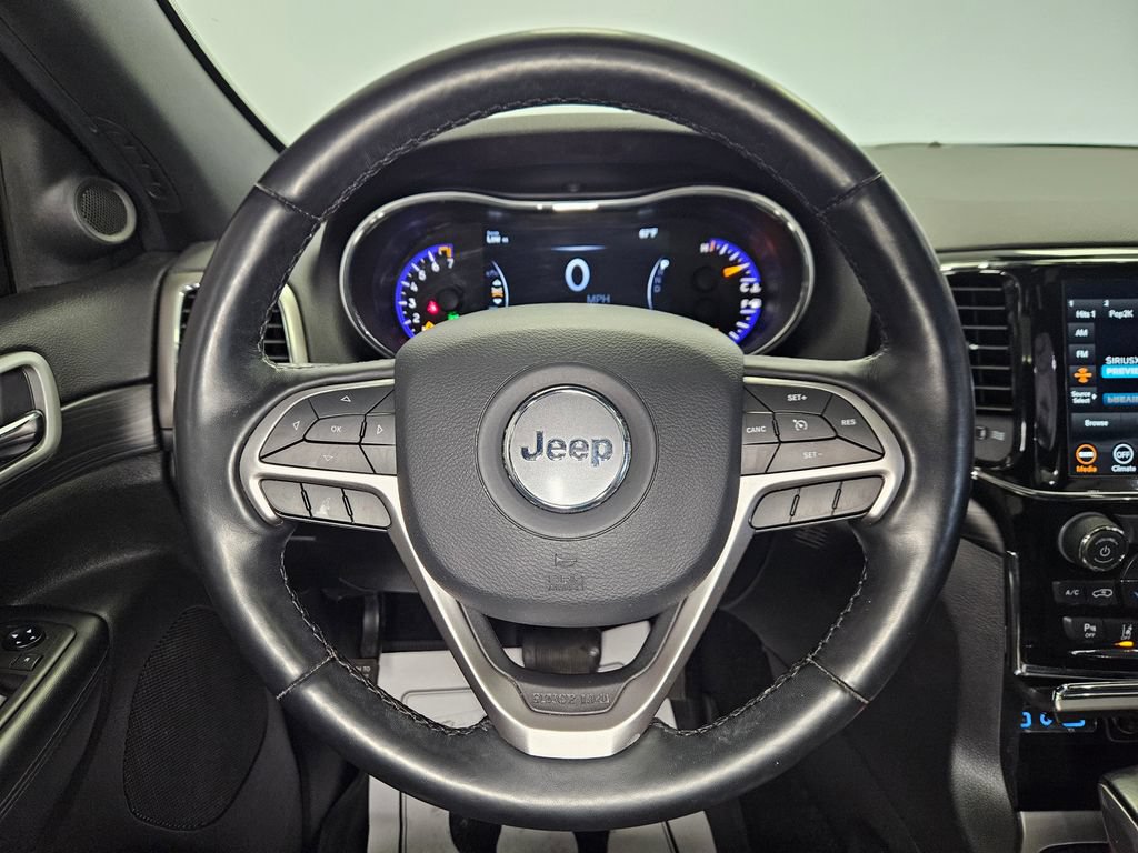 Used 2021 Jeep Grand Cherokee Altitude AWD/4WD image 16