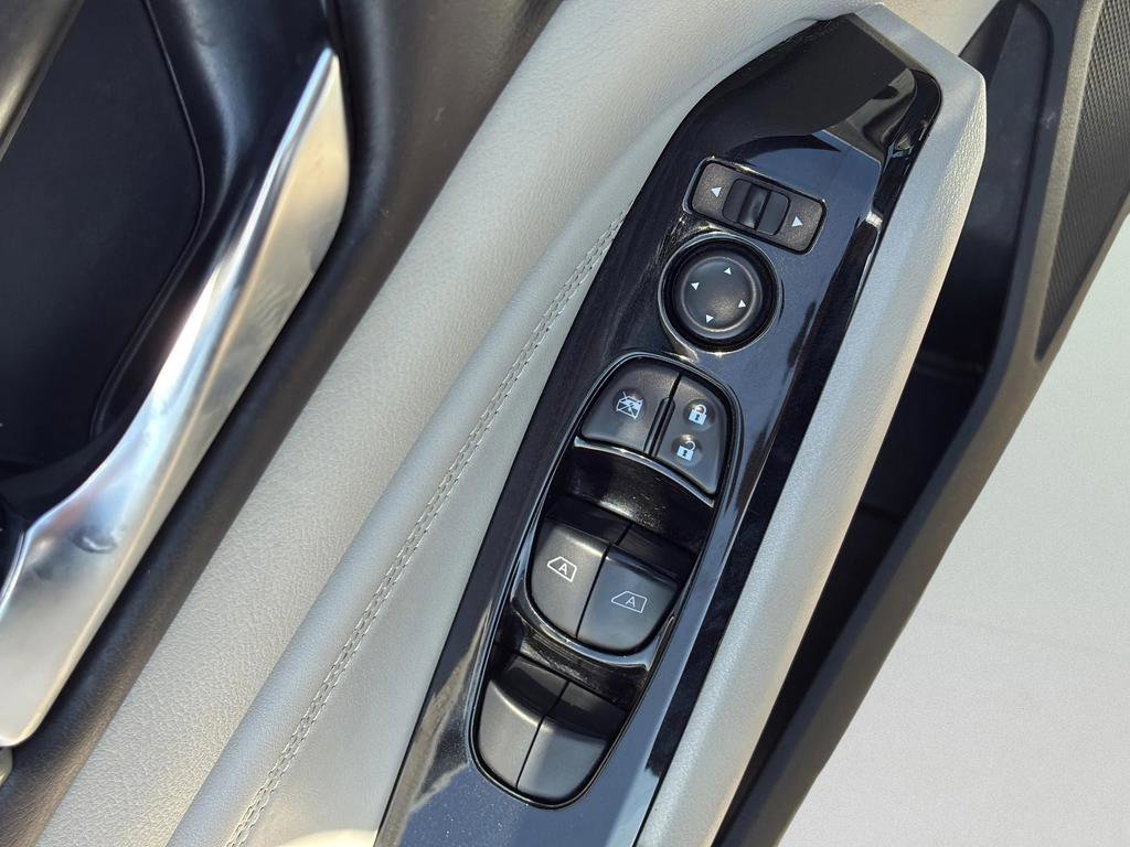 Used 2020 Nissan Altima 2.5 SV image 39