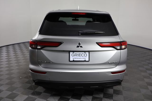 Used 2025 Mitsubishi Outlander ES image 7