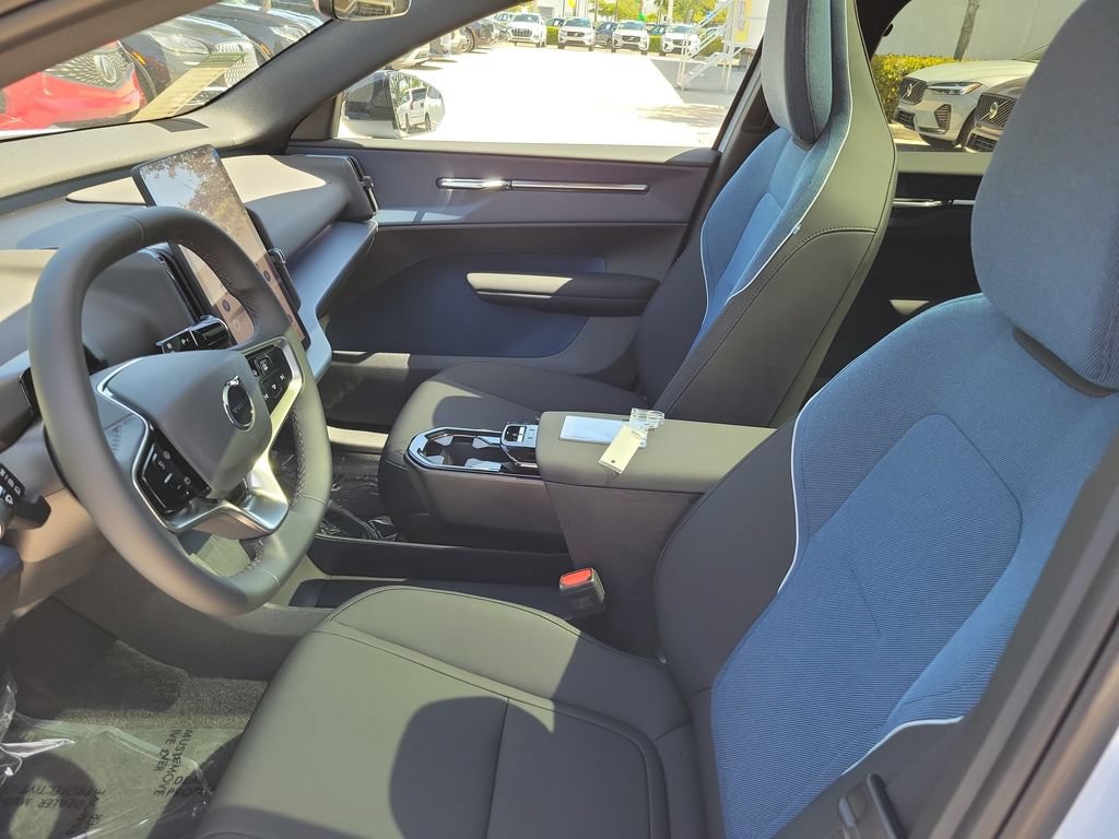 New 2026 Volvo EX30 Ultra w/ Protection Package AWD/4WD image 8