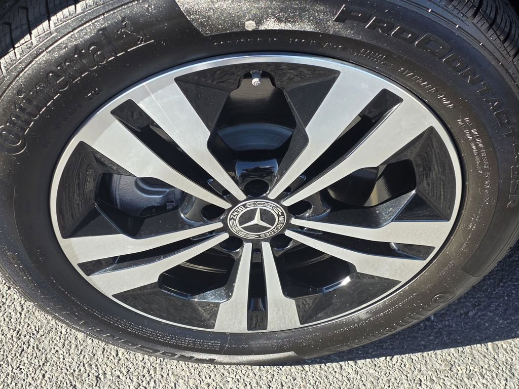 Certified 2025 Mercedes-Benz GLA 250 4MATIC image 16