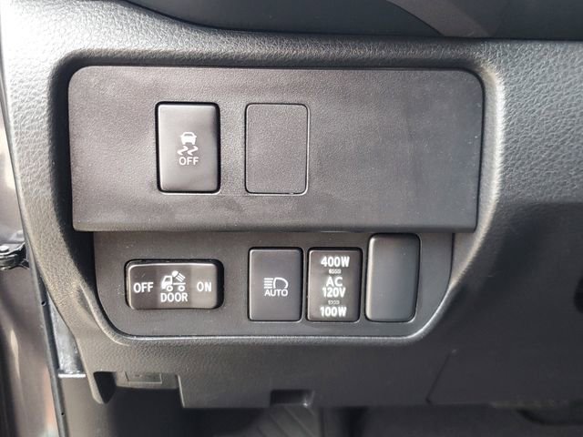 Used 2023 Toyota Tacoma TRD Off-Road image 19