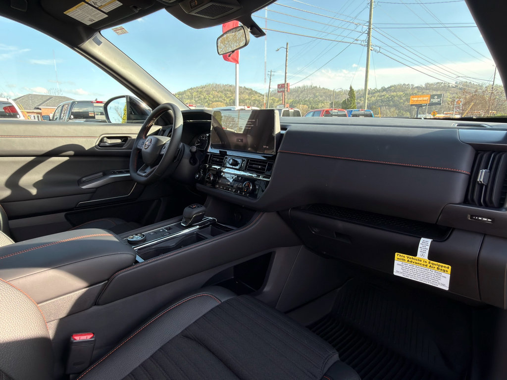 New 2026 Nissan Pathfinder SV image 15