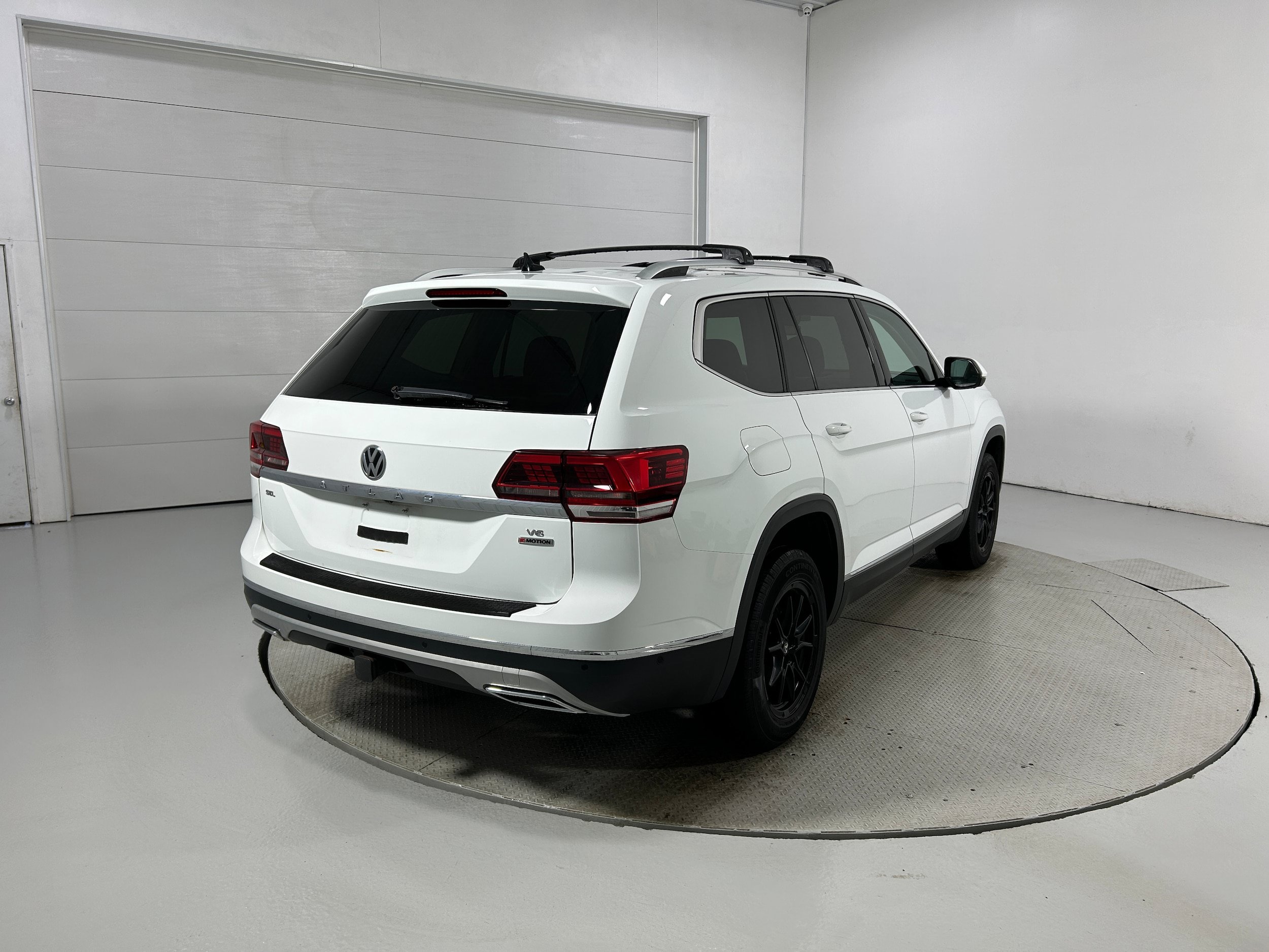 Used 2019 Volkswagen Atlas SEL Premium AWD/4WD image 38
