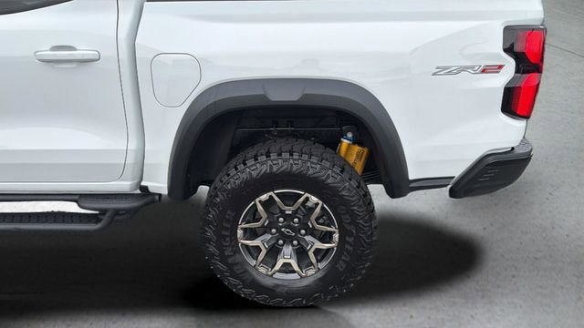 Used 2026 Chevrolet Colorado ZR2 w/ Technology Package AWD/4WD image 34