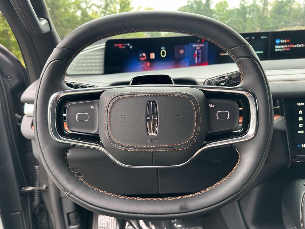 New 2027 Lincoln Navigator L Black Label AWD/4WD image 8