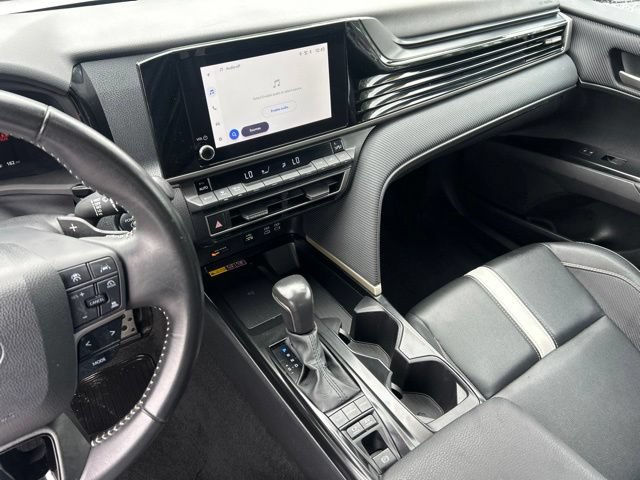 Used 2025 Toyota Camry SE FWD image 33