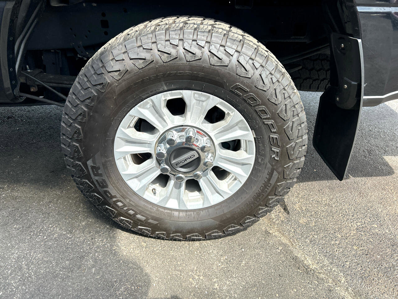 Used 2021 Ford F250 XLT w/ XLT Value Package image 12