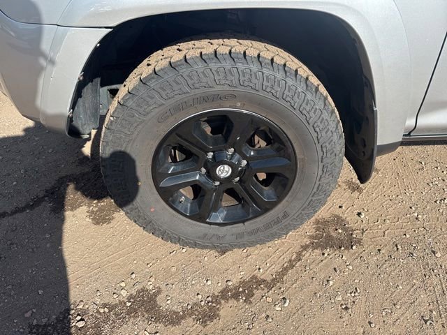 Used 2018 Toyota 4Runner SR5 image 11
