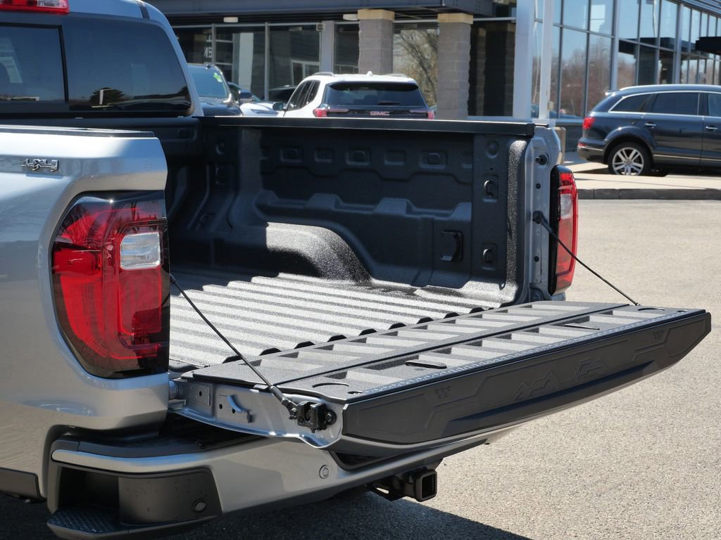 New 2026 GMC Canyon Elevation w/ Convenience Package image 28