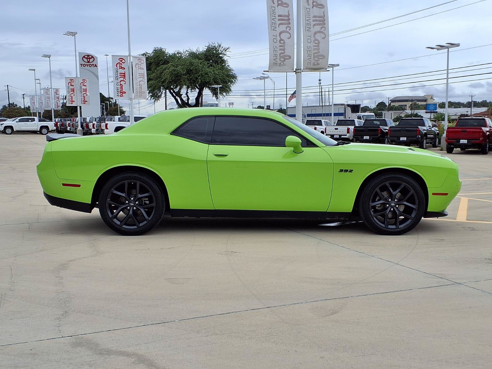 Used 2023 Dodge Challenger SXT w/ Blacktop Package RWD image 4
