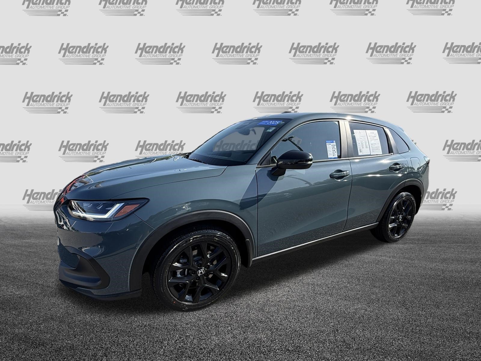 Used 2025 Honda HR-V Sport image 5